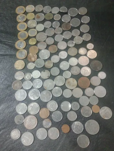 Várias moedas antigas pra venda