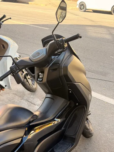 YAMAHA NMAX 160 2021 ? PRETA | 15.000 KM