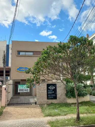 Alugo espaço comercial com 4 salas na Vila Izabel