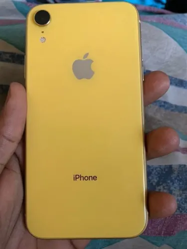 Vendo iPhone XR 64 Gb Cor AMARELO Valor 550 Reais DESAPEGO Pra Vender Rápido