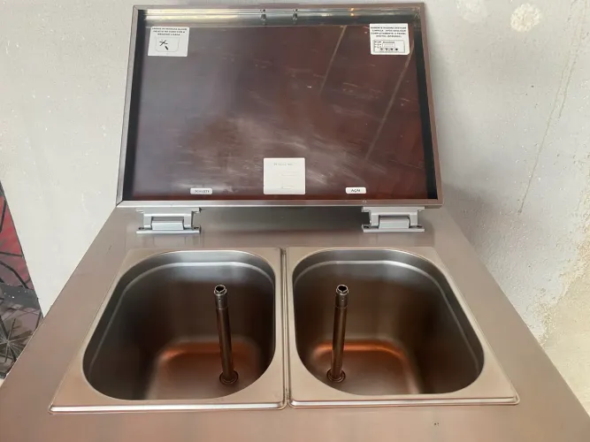Vendo máquina de sorvete 