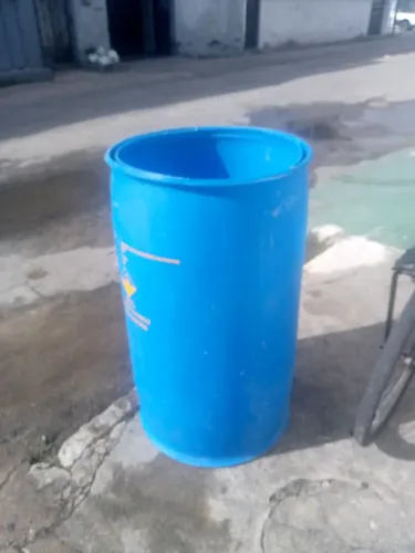 Tambor de 200 LITROS COM A TAMPA CORTADA E LIMPO