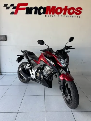 CB TWISTER 300F 2025 Finamotos 