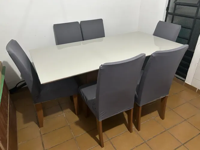 Mesa 6 cadeiras