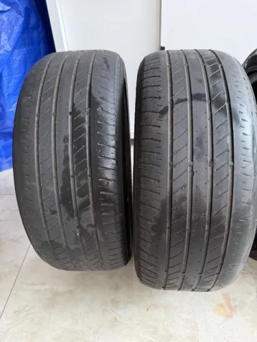 Pneus 215/50R17 Bridgestone Turanza usados