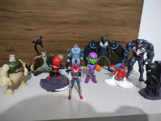 Coleção Homem-Aranha e vilões Marvel