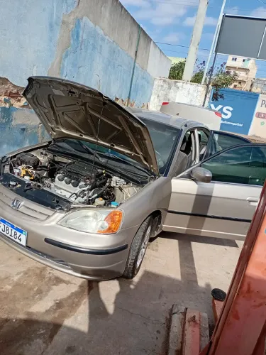 Honda Civic Sedan LX 1.7 16V 115cv Mec. 4P 2002