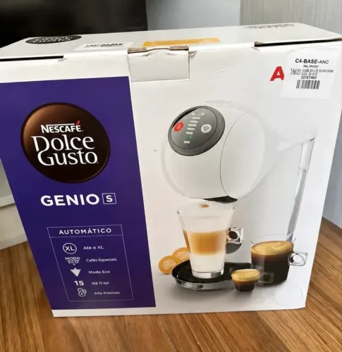 Cafeteira Dolce Gusto Gênio S 