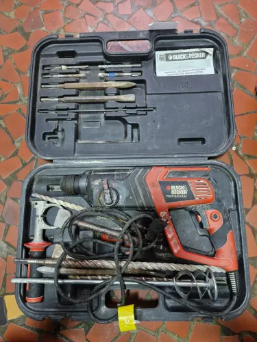 Martelo Perfurador/Rompedor da Black & Decker (linha Professional / Profissional)