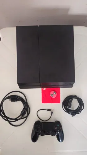 Ps4 Fat Desbloqueado 500GB Revisado e limpo em 29/09/26