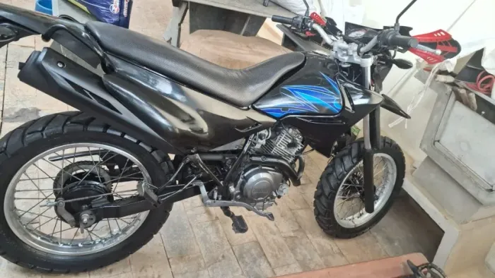 XTZ 125 XE 2011 Yamaha - Conservada, Revisada, Alta - Com Capacete Helt Cross