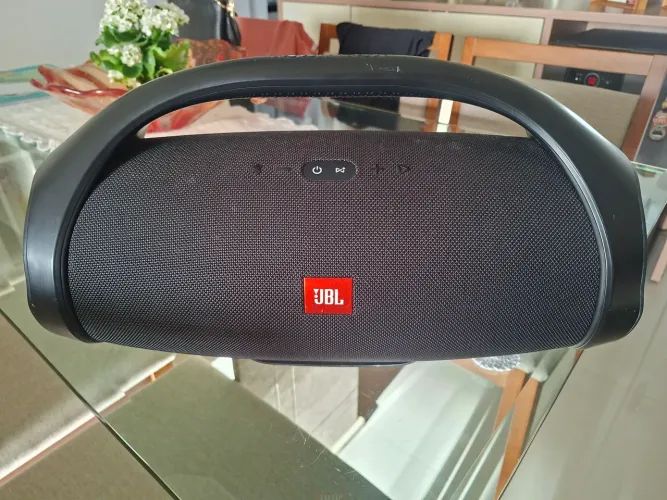 Som Bombox