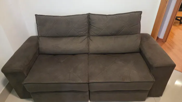 Sofá 3 lugares Linoforte fassati Retrátil e Reclinável, tecido suede com 200 cm de largura