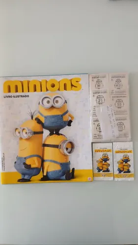 Álbuns de figurinhas - minions de 2015 - 2 Álbuns incompletos