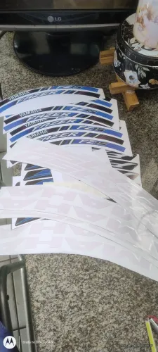 Adesivo para roda FZ 15