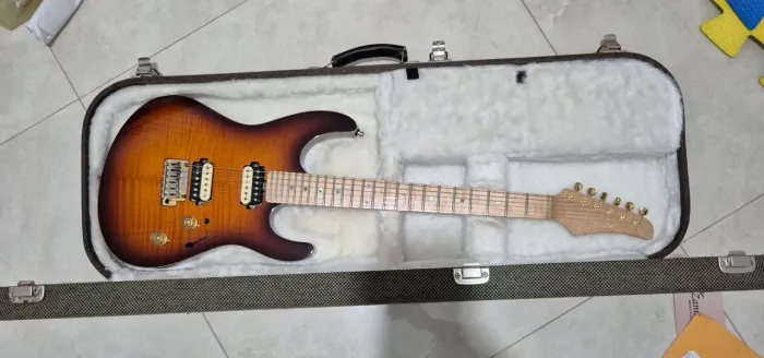 Guitarra Music Maker Custom Pro Suhr Aldrich Gotoh Case