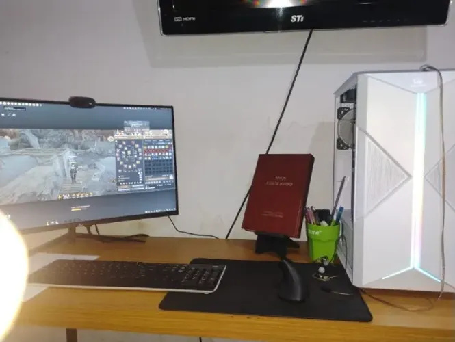 PC Gamer 32GB/Xeon/Rx580 8GB + Monitor 165HZ. Aceito troca em Mac Mini.