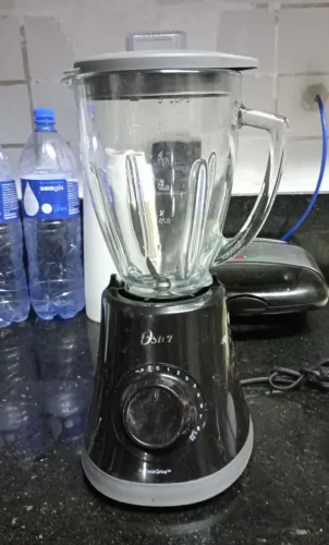 LIQUIDIFICADOR OSTER SUPER CHEFE COPO DE VIDRO LEIA A DESCRIÇÃO COMPLETA