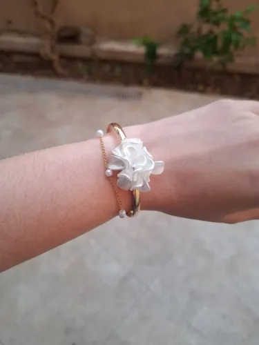  Pulseira de pérola em formato de flor