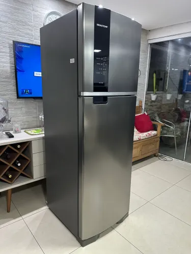 Geladeira Brastemp duplex fros free , impecável em tudo .