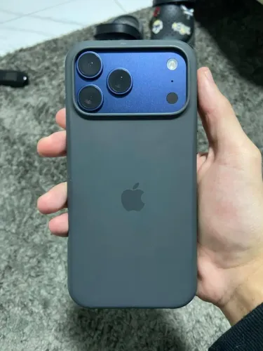 iPhone 17 pro Max pra peça