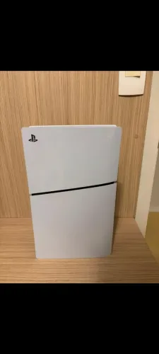 PS5 Slin