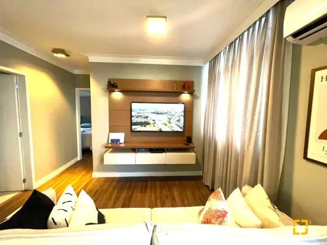 Apartamento 2 quartos, 1 suíte, 2 banheiros e 1 vg garagem. Agronômica. Florianópois/SC