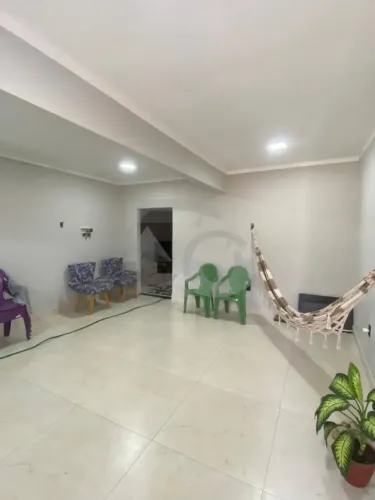 Casa em Boquim Para Venda com Sala Ampla e Excelente Localização