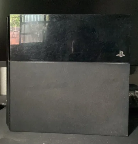 [OPORTUNIDADE] PS4 Fat 500GB + 16 jogos originais + controle | R$ 900