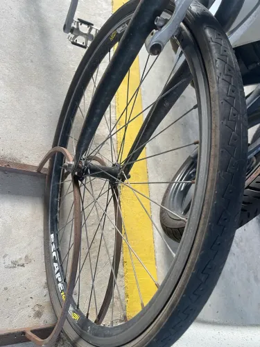 Bicicleta de alumínio
