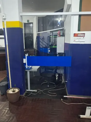Vendo porta blindex 2,28 X 1,34