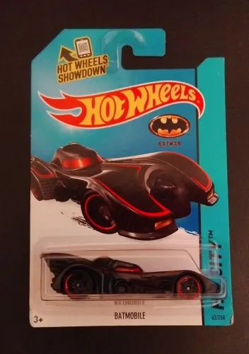 Carrinho da hot wheels BATMOBILE HW  CITY