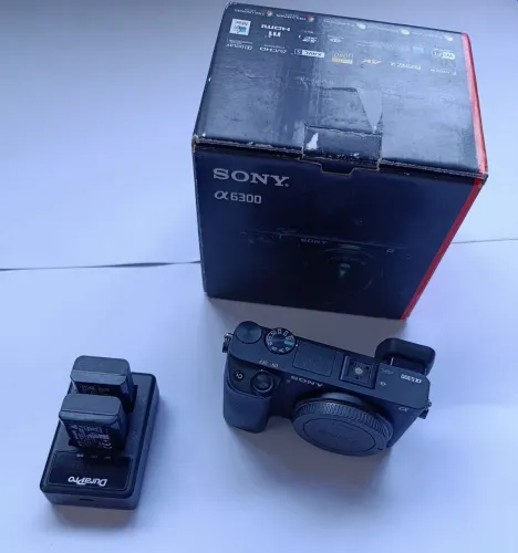 Câmera Sony Alpha a6300 5210 cliques