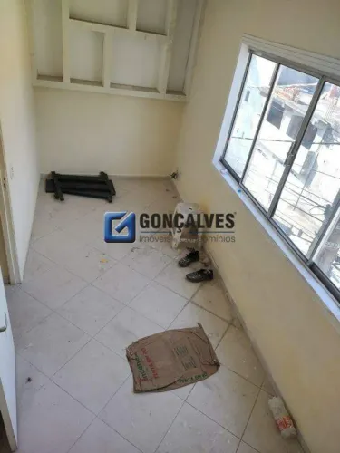Galpão Comercial à venda em Diadema/SP (Centro) com escritório