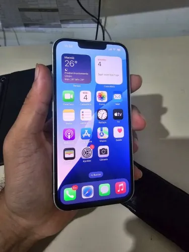 Vendo ou troco IPHONE 13 128GB ( Toco em Android ou iPhone)
