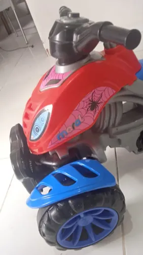 Triciclo seminovo infantil