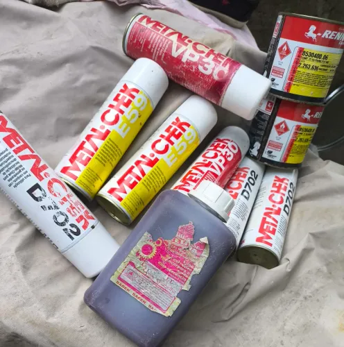 Metal check, líquido penetrante mais solução protetora e base verniz