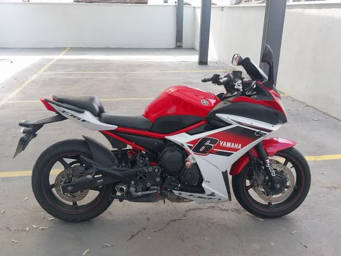 JX6 - MOTO BEM CONSERVADA - ANO 2015 MODELO 2016.