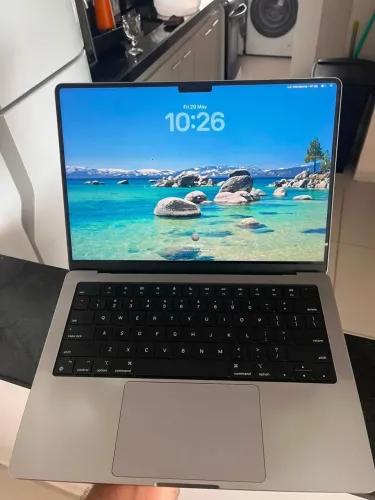 Notebook para com defeito na placa para retirada de peças