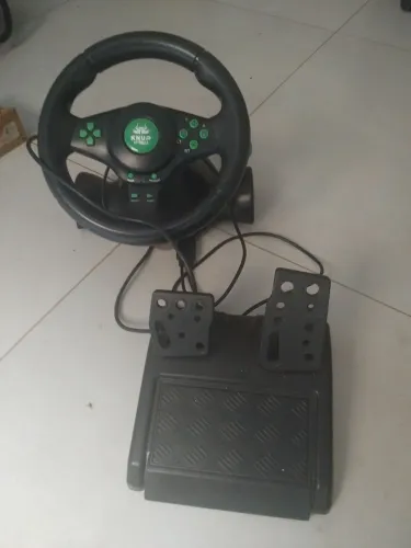 Volante e pedal