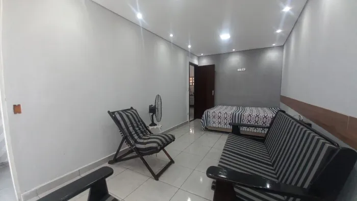 Casa com 2 dormitórios à venda, 65 m² por R$ 390.000,00 - Vila Assunção - Praia Grande/SP