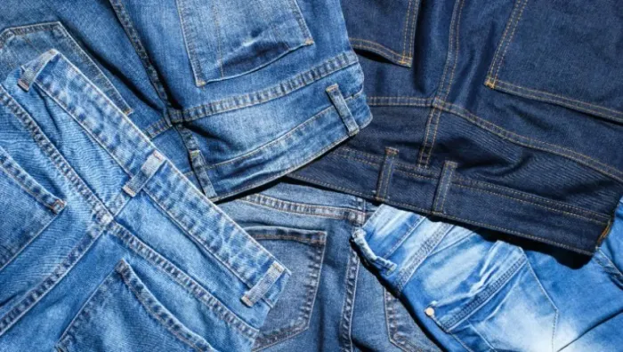 AUXILIAR DE FÁBRICA DE CALÇA JEANS