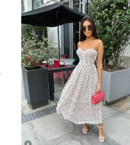 Vendo Vestido de Renda Branvo da Limonada Pink - Tamanho P