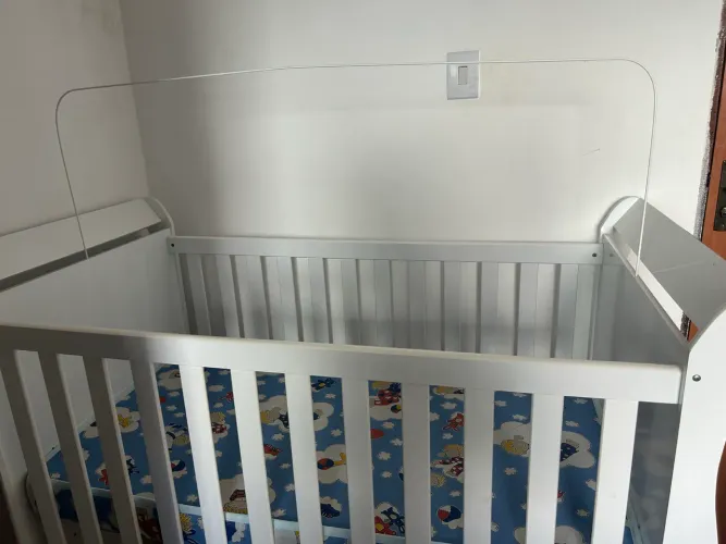 Berço vira cama + colchão