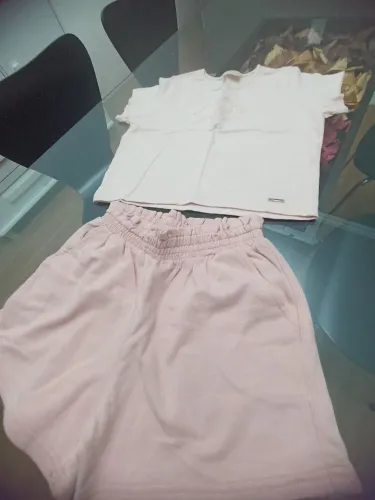 Roupa infantil 25,00 cada conjunto,exceto da última foto 10,00 cada .