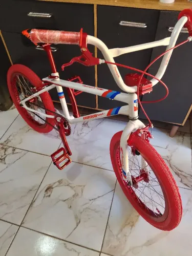 BMX freestyle top