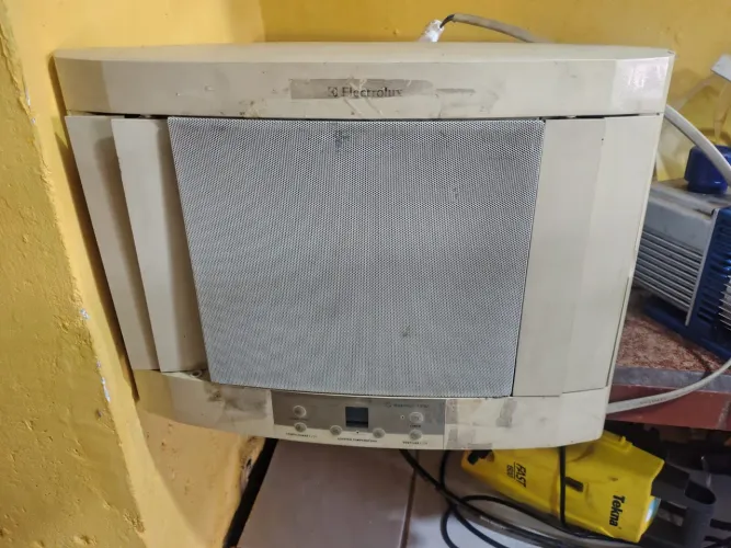 Ar condicionado de janela Electrolux