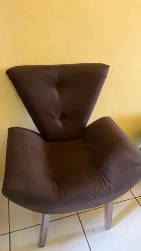 2 Poltronas Marrons Vintage Estofadas - Conjunto