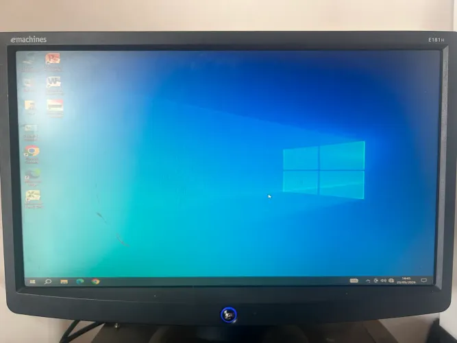 Monitor 18p emachines