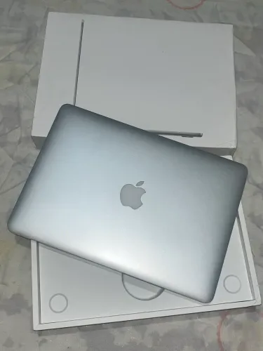 Apple MacBook Air 2013 13 -